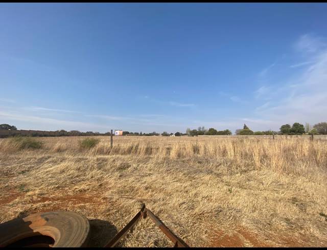 2,000M² VACANT LAND FOR SALE IN VANWAARTSHOF